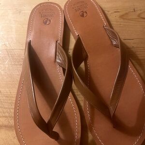 NEW - G.H.Bass brown sandals